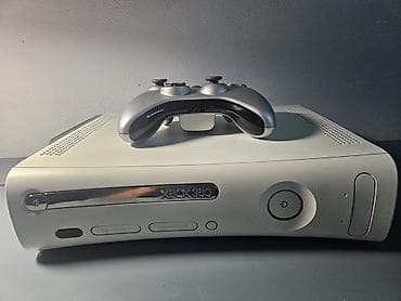 Xbox 360 fat 160gb, прошитая( на фрибуте),в комплекте нужные провода и