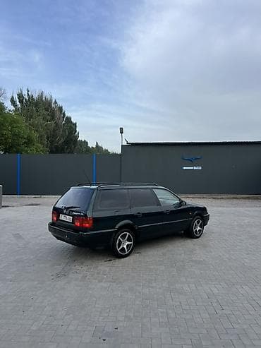 mers 210: Volkswagen Passat Variant: 1993 г., 2 л, Механика, Бензин, Универсал — 2