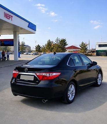 Toyota Camry: 2018 г., 2.5 л, Автомат, Бензин, Седан — 4