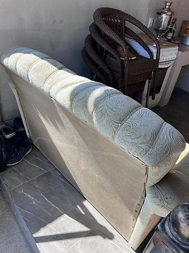 small table: Прямой диван — 6