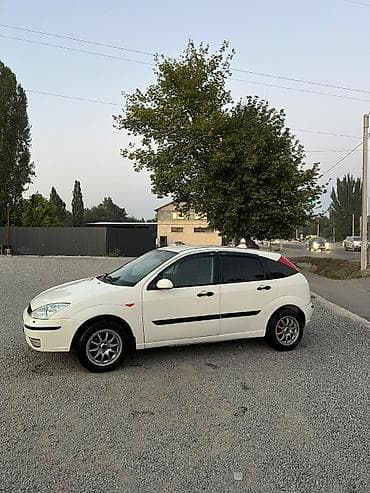 Унаа сатуу: Ford Focus: 2003 г., 1.6 л, Кол менен иштөөчү, Бензин, Хетчбек — 4