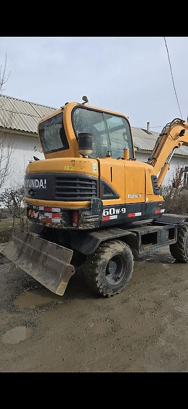 toyota sera: Экскаватор, Hyundai, Колесный — 2