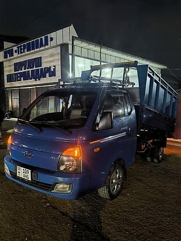 мебел кузгу: Буйрутма берүү Хендай портер, Көчүү, Үстү артка ачылма кузову менен (өзү төкмө) — 2