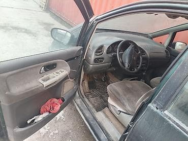 Унаа сатуу: Volkswagen Sharan: 1996 г., 2 л, Кол менен иштөөчү, Бензин, Вэн/Минивэн — 8