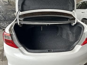 аудио касета: Toyota Camry: 2012 г., 2.5 л, Автомат, Бензин, Седан — 6