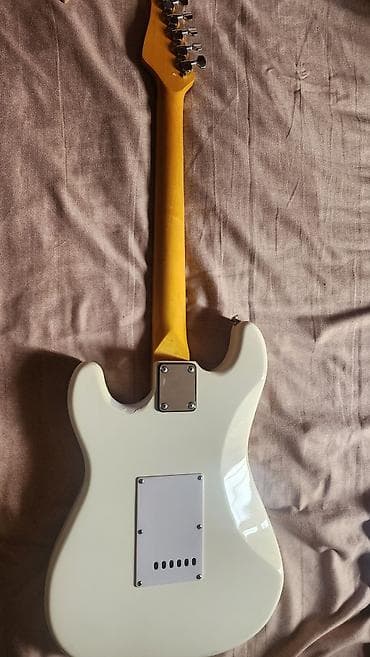 yamaha pacifica: Электрогитара Beyond Classic-X Series (страт-тип) - Корпус: форма — 2