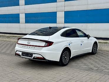 Продажа авто: Hyundai Sonata: 2020 г., 2 л, Автомат, Гибрид, Седан — 5