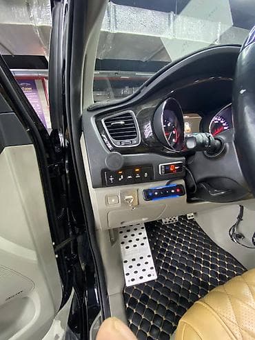 Транспорт: Kia Carnival: 2019 г., 2 л, Автомат, Дизель, Минивэн — 9