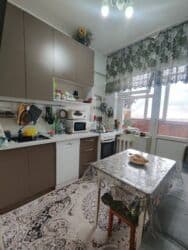 продаю квартиру район 9микрарайон: 3 бөлмө, 72 м², 106-серия, 9 кабат, Евроремонт — 4