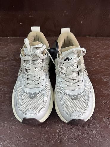 термо кросовки: Кроссовки, 36, Nike, Б/у, цвет - Бежевый, Платная доставка — 3
