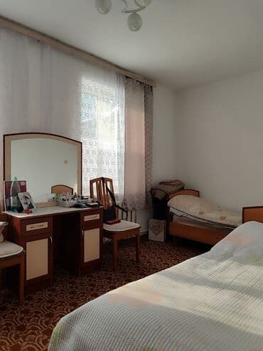 жайыл район: Үй, 75 м², 4 бөлмө, Риелтор — 6