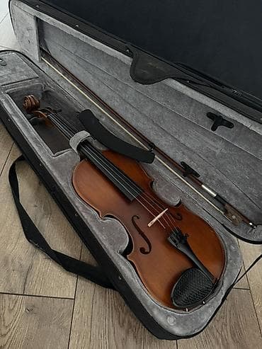 Көркөм өнөр жана коллекциялоо: Скрипка. 4/4 чехол, смычок, и мостик входит в комплект - — 1