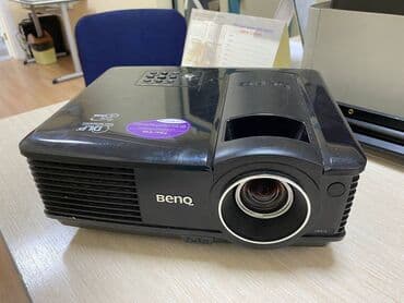 BenQ MP515 Projector