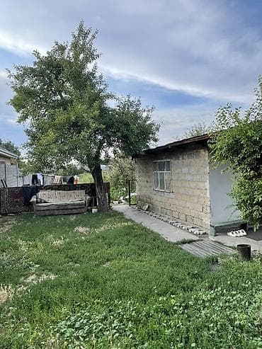 модул дом: Продаётся дом в с. Кунтуу. Центр. Большой участок.Подойдет для — 6