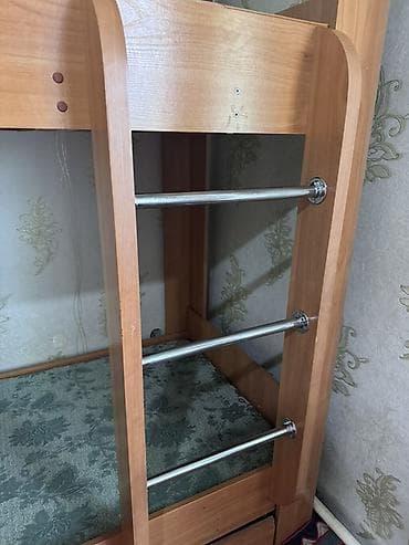 двухъярусные кровать бу: Двухъярусная детская кровать, Б/у, ЛДСП, цвет - Коричневый — 5