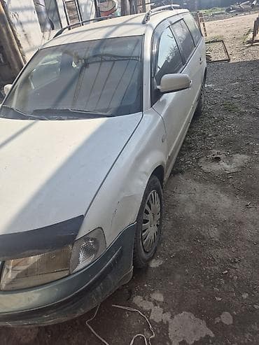 Volkswagen Passat Variant: 2000 г., Универсал