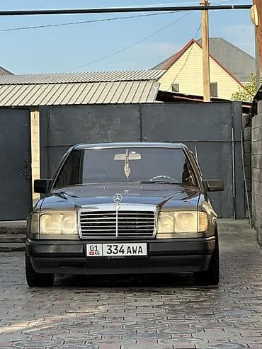 Mercedes-Benz W124: 1991 г., 2.3 л, Кол менен иштөөчү, Бензин, Седан — 4