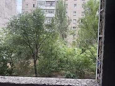 суюнбаев: 1 комната, 49 м², Индивидуалка, Восток-5 мкр Индивидуалка, ПСО (под самоотделку) — 5