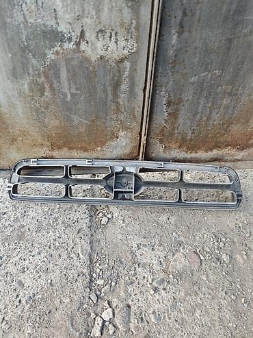 статуэтки купить дешево: Subaru, 2002 г., Б/у, Оригинал — 9