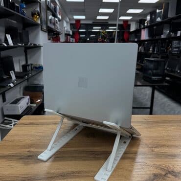 Автоунаа электроникасы: Apple — 2