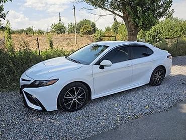 Продажа авто: Toyota Camry: 2022 г., Вариатор, Гибрид, Седан — 1