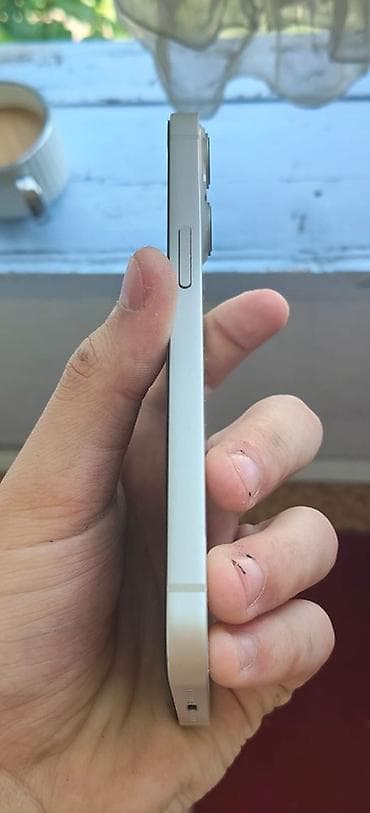 Техника и электроника: IPhone 13, Б/у, 128 ГБ, Старлайт — 2