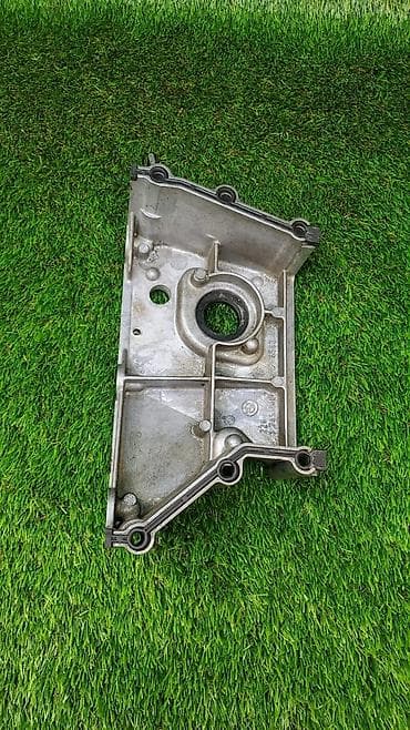 Крышка (лобовина) двигателя левая M62B44 BMW Номер 1 745 510 Состояние