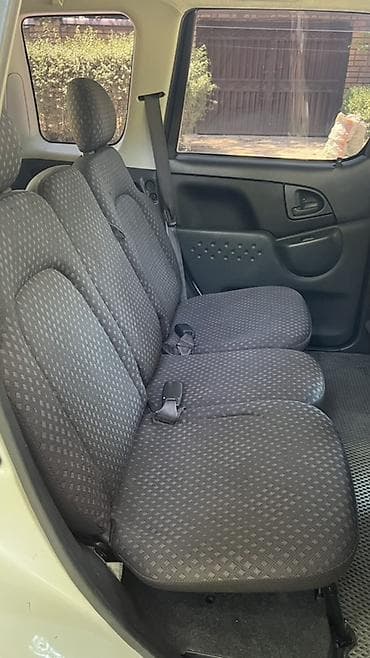 авто сатылат: Toyota Funcargo: 2004 г., 1.3 л, Автомат, Бензин, Хетчбек — 8