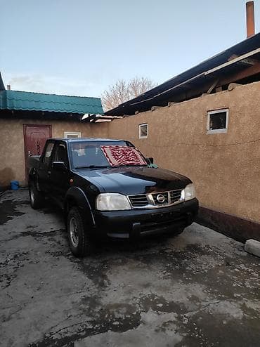 буксировка: Nissan NP300: 2010 г., 2.4 л, Механика, Бензин, Пикап — 1