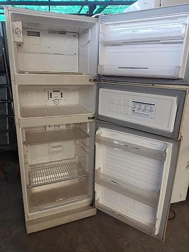 daf 75: Холодильник Whirlpool, Двухкамерный — 2