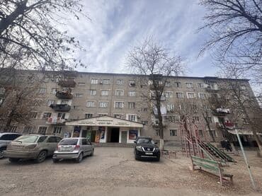 с подселением для девушек: 1 комната, 20 м², Общежитие, 5 этаж, Старый ремонт — 3