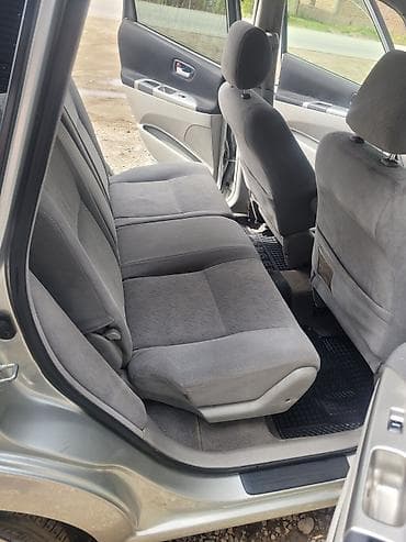 aion y plus: Toyota Opa: 2003 г., 1.8 л, Бензин, Универсал — 9