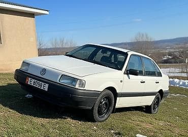 pes 2013: Volkswagen Passat: 1988 г., 1.8 л, Механика, Бензин, Седан — 1