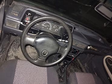 полики для авто: Серебристый пятидверный хэтчбек. Кузов: - 5 дверей, тонированное — 5