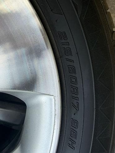 Транспорт: Дөңгөлөктөр монтажда 215 / 60 / R 17, Жай, Колдонулган, Комплект, Жеңил унаалар, Куйма, тешиктери - 5 — 2