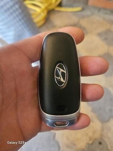 Автозапчасти: Ключ Hyundai 2020 г., Б/у, Оригинал — 2