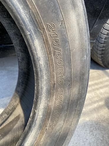 2 скат: Продам резину 
215/60/16
2 шт
Состояние среднее — 2
