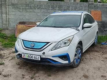Dongfeng: Dongfeng : 2018 г., Электромобиль, Седан — 2