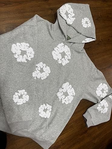 tech flecee: Срочно Серый худи Denim Tears с объемными белыми принтами хлопковых — 1