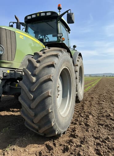 шины для фронтального погрузчика: Шина для спецтехники 10-16.5 RG400 N - Размер: 10-16.5 (под обод — 1