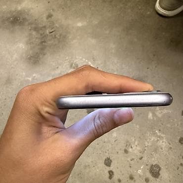 Мобильные телефоны: IPhone 11, Б/у, 64 ГБ, Защитное стекло, 64 % — 7