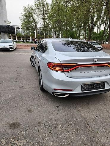 sonata 2017: Hyundai Grandeur: 2019 г., 3 л, Автомат, Газ, Седан — 10