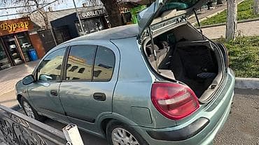 Nissan: Nissan Almera: 2002 г., 1.5 л, Механика, Бензин, Хэтчбэк — 4