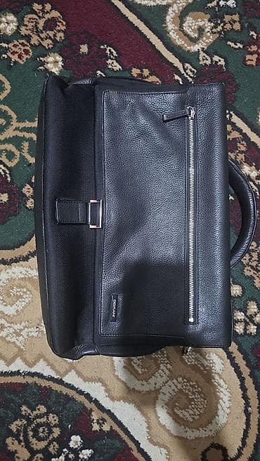 Ноутбуки: Игровой ноутбук с подсветкой клавиатуры (красная), установленной — 6