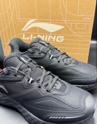 хороший мужской костюм: Кроссовки Li-Ning🔥 Покупала недавно, но размер не подошёл. Носила — 10
