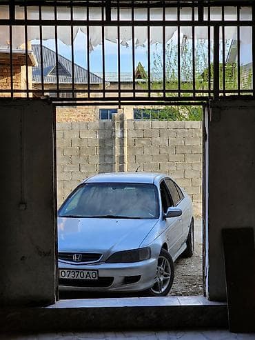 Транспорт: Honda Inspire: 2002 г., 1.8 л, Механика, Бензин, Седан — 1