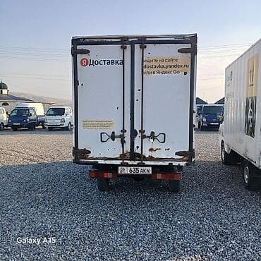 Унаа: Hyundai Porter фургон (рефрижератора нет), брендированный — 4