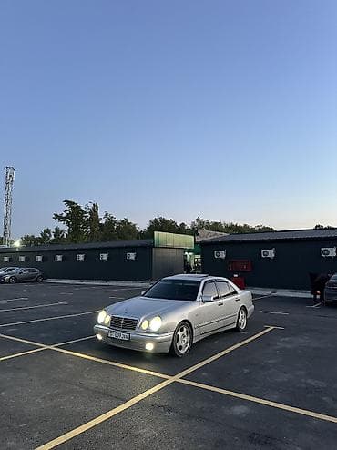 Продажа авто: Mercedes-Benz E-Class: 1998 г., 4.3 л, Автомат, Бензин, Седан — 3