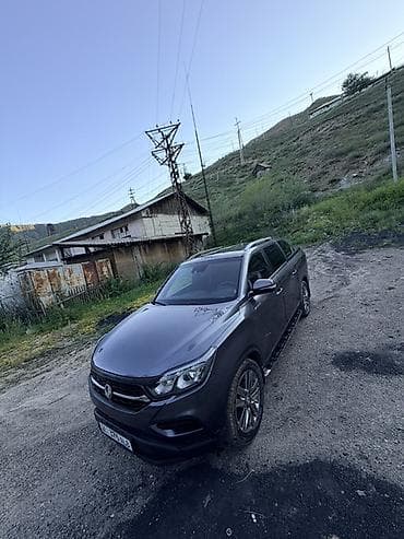Продажа авто: Ssangyong Rexton: 2019 г., Внедорожник — 5