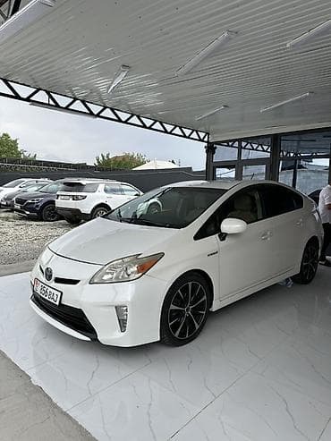 mini coper: Toyota Prius: 2015 г., 1.8 л, Автомат, Гибрид, Хэтчбэк — 4